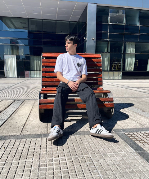 REMERA OVERSIZE CORAZÓN espalda